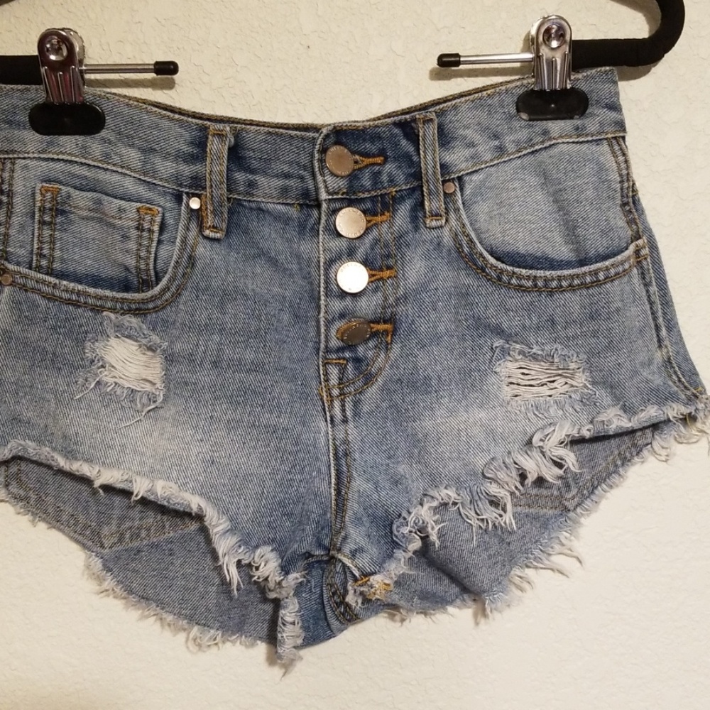 Highrise denim shorts